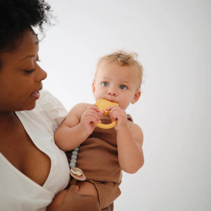 Mushie Lion Teether